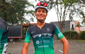 William Colorado, joven talento del ciclismo colombiano que se recupera en una clínica de Rionegro tras accidentarse en la Clásica de ese municipio del Oriente paisa. FOTO CORTESÍA ÉDER GARCÉS