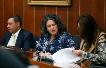 De los 15 senadores, cinco están con la ponencia, nueve parecen indecisos y uno presentó una reforma alternativa. FOTO: Colprensa