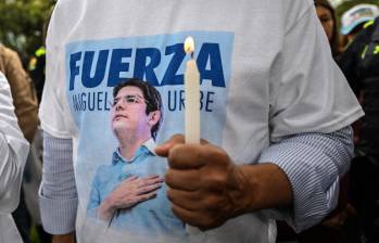 María Claudia Tarazona aseguró que el congresista “sigue luchando” por su vida. FOTO: AFP