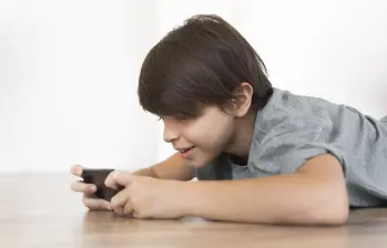 El menor de 11 años compareció esposado ante un juez en el condado de Perry y enfrenta cargos de homicidio como adulto. Imagen de referencia. FOTO: Freepik