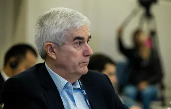 El exgerente de EPM Carlos Enrique Moreno recuerda las lecciones del apagón de 1992 y alerta sobre retrasos en generación, transmisión y licenciamiento de proyectos energéticos. FOTO EL COLOMBIANO