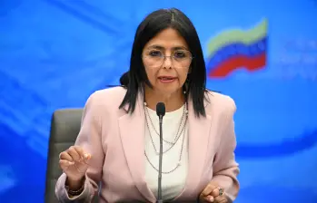 Delcy Rodríguez asumió como presidenta interna de Venezuela en medio de la ausencia de Nicolás Maduro quien está en poder de la justicia de Estados Unidos. Foto: Federico PARRA / AFP