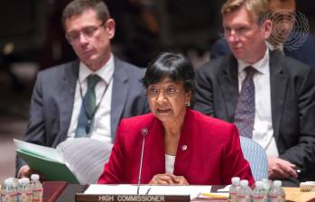 La sudafricana Navi Pillay, exalta comisionada de la ONU para los Derechos Humanos y exjueza de la Corte Penal Internacional, recibió el Premio Nobel de la Paz por su labor en defensa de los derechos humanos y el derecho internacional. FOTO: Premio Nobel. 