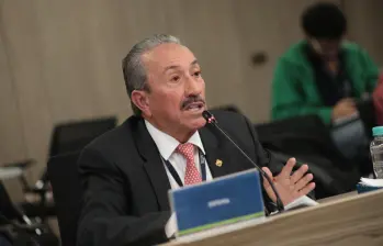 Hugo Aguilar comparece actualmente ante la JEP. Foto: Jurisdicción Especial para la Paz. 