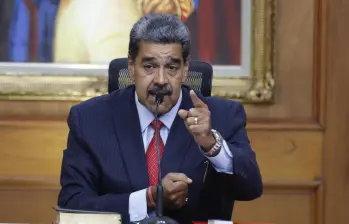 Maduro ha mantenido una guerra con redes sociales como X y la aplicación de mensajería WhatsApp. Foto: Getty Images)