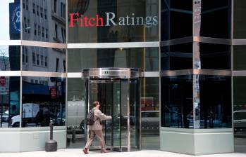 Fitch señaló que la calificación colombiana está limitada por altos déficits fiscales, aumento de la deuda pública, una elevada carga de intereses y una fuerte dependencia de los commodities. FOTO: GETTY