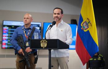 Abelardo de la Espriella cumple dos meses como presidente. Bajó su aprobación, pero sigue siendo mayor que la desaprobación. FOTO Presidencia