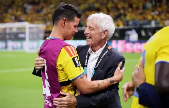 No son lágrimas, es alergia a los finales bonitos: El abrazo del “argentino más colombiano”, así ha evolucionado la generación que formó Pékerman. Foto: Getty Imagenes