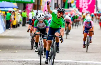 Diana Peñuela ha estado en cinco de las diez ediciones de la Vuelta a Colombia Femenina, en la cual es una de sus protagonistas. FOTO CORTESÍA @ciclismoenlinea