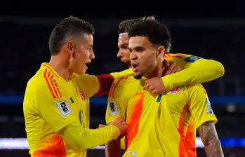 Los futbolistas colombianos James Rodríguez y Luis Díaz son las grandes figuras de la Selección Colombia que se medirá contra Uzbekistán, un ganador del Repechaje y Portugal. Foto: Getty