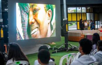 Esta es la versión 16 del festival de Cine y Video ‘La otra historia’ (arriba) y la XX del Carnaval de la 13 (abajo). FOTO: ESNEYDER GUTIÉRREZ