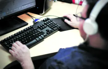 La jornada laboral en Colombia pasará a ser de 42 horas semanales. Foto: Colprensa - Álvaro Tavera