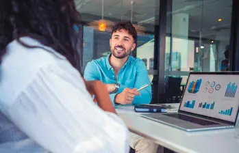 Hay vacantes activas para community managers, especialistas en marketing y diseño. FOTO: GETTY
