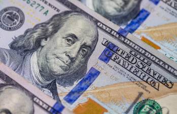El dólar cerró a $3.997,72 ubicándose $14,54 por debajo de la TRM. FOTO CARLOS VELÁSQUEZ 