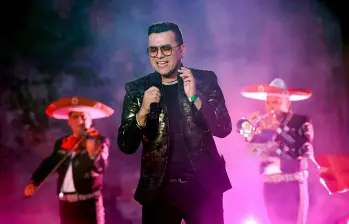 El equipo colaborador del cantante publicó un comunicado sobre su futuro próximo, además de proyectos que dejó grabados Yeison Jiménez. FOTO: Rodrigo Varela, Getty Images