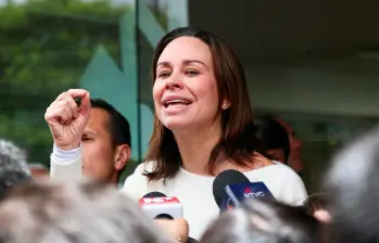 La mujer destacó que “el amor de cada uno de los colombianos han sido la fuerza que le han dado a Miguel la batería para enfrentar los días más difíciles y más oscuros”. FOTO: COLPRENSA