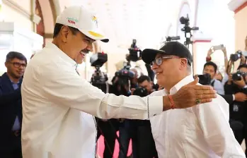 Petro durante su entrevista con CNN, en la que cuestionó la falta de democracia en Venezuela pero negó que Nicolás Maduro tenga vínculos con el narcotráfico. FOTO: Colprensa. 