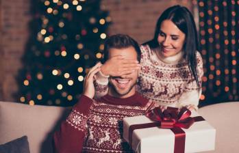 ¿Qué detalle le puedo dar a un hombre en Navidad? Esto es lo que recomienda la IA. Foto: GETTY