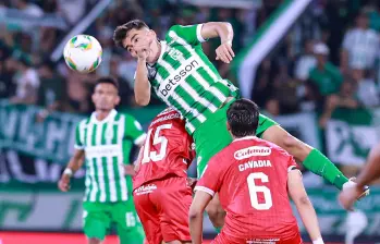 América de Cali y Nacional se enfrentan en el clásico de la fecha 4 de la Liga BetPlay-2. FOTO MANUEL SALDARRIAGA