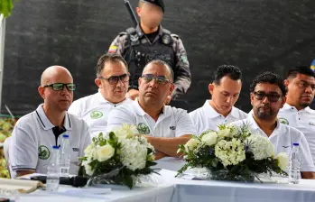 En la imagen, varios de los cabecillas que fueron incluidos en la resolución de la Fiscalía: Rodrigo Henao Acevedo, alias Perica; Juan Fernando Álvarez, alias Juan 23; Gustavo Pérez, alias El Montañero, y Andrés Dimaría o Edilberto Oliveros Correa, alias Mundo Malo. Foto: Manuel Saldarriaga Quintero.