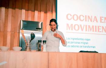 La chef presentó su charla “Cocina en movimiento” en la primera edición del foro Alimentarte en Medellín. FOTO Cortesía Diego Arias, Universidad Católica Luis Amigó.