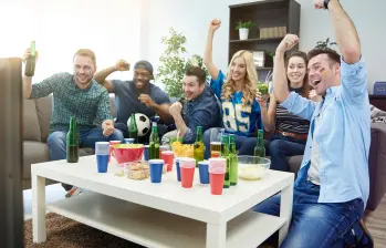 El entusiasmo por la Selección Colombia impulsa el consumo de bebidas y alimentos durante torneos internacionales, con picos de ventas en partidos clave. FOTO suministrada por PR Consulting Global