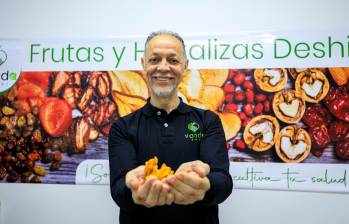 Bajo el liderazgo de Carlos Mario Acevedo, Vianda frutal une tecnología y sostenibilidad para transformar la fruta en snacks saludables. FOTO Camilo Suárez.