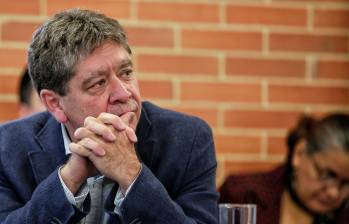 Bruce Mac Master presentó su renuncia a la presidencia de la Andi ante la Junta Directiva, tras más de 13 años al frente del gremio.