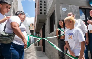 Algunos de los eventos en los que ha participado Presentes son el terremoto de Popayán, en 1983; la tragedia de Armero, 1985; el deslizamiento en Villatina, en 1987; el terremoto de Murindó, 1992; y el terremoto en el Eje Cafetero, 1999. Foto: Cortesía.
