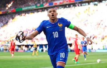 El delantero francés Kylian Mbappé es la gran carta del ataque de su equipo nacional para buscar ganar el Mundial 2026. De momento, el capitán del cuadro galo suma 12 goles en 12 encuentros disputados en el torneo. Está a cuatro de igualar al alemán Miroslav Klose, quien con 16 es el máximo anotador de la historia de los campeonatos del mundo. FOTO getty 