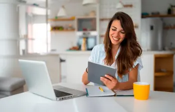 Empresas en Colombia están contratando personal remoto para áreas clave como servicio al cliente y recursos humanos. FOTO: iStock