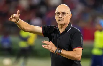 Alfredo Arias entró en reemplazo de César Farías a dirigir el Junior de Barranquilla. FOTO: Juan Antonio Sánchez