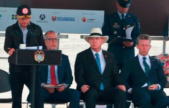 En el evento inaugural de la Feria Aeronáutica 2025 brillaron por su ausencia el gobernador de Antioquia y el alcalde de Rionegro, en medio de la polémica por las invitaciones. FOTO: JULIO CÉSAR HERRERA