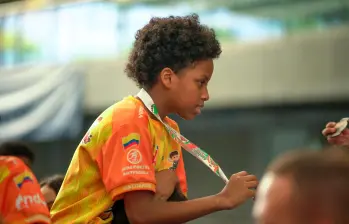 El deportista Yulián Ramírez Suárez, de 13 años, compitió representado a Itagüí en la categoría de 35 kilogramos de la lucha libre del Festival de Festivales del 2026. FOTO cortesía carlos velásquez- los paisitas