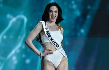 Bosch fue coronada en Tailandia en medio de acusaciones de fraude. FOTO AFP