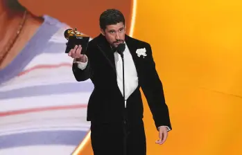 Bad Bunny ganó tres premios en los Grammy 2026. FOTO: Getty