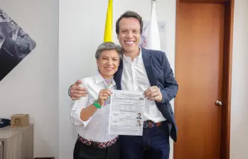 Claudia López oficializa su candidatura: Leonardo Huerta será su fórmula vicepresidencial. Foto: redes sociales X @ClaudiaLopez