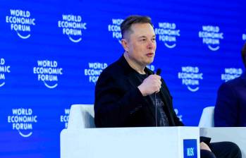 Elon Musk aseguró en Davos 2026 que la inteligencia artificial y la robótica permitirán producir bienes y servicios en niveles nunca vistos. FOTO: CORTESÍA FORO ECONÓMICO MUNDIAL