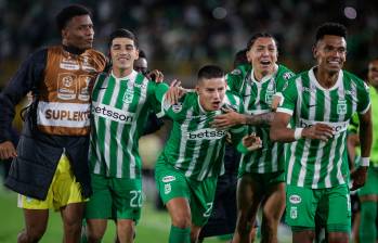 Los jugadores de Atlético Nacional durante el triunfo 3-2 sobre Internacional de Bogotá. FOTO COLPRENSA