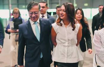 Andrea Petro, de 35 años, es empresaria y está radicada en Francia. Es fruto del matrimonio de Petro con Mary Luz Herrán. FOTO @andreapetro91 