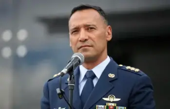 El ministro de Defensa, Pedro Sánchez, convocó a una cumbre militar de urgencia. FOTO: COLPRENSA