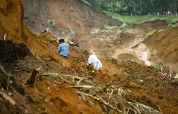 Fotografía de referencia de un deslizamiento en la vereda Granizal de Bello que dejó 27 muertos. Lugar: El Pinar, Altos de Oriente y Vereda Granizal de Bello. Fecha de evento: 24/06/2025. Foto: Esneyder Gutiérrez Cardona.
