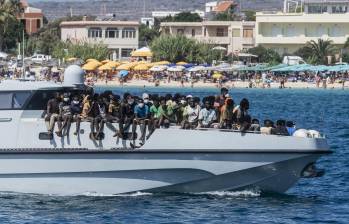 Crítica situación en la isla de Lampedusa: al borde del colapso tras recibir a unos 10.000 migrantes en los últimos días