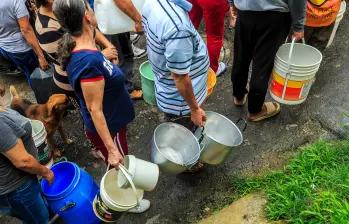 ¡Otra vez! En pleno puente festivo se va a ir el agua en cinco comunas