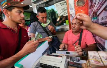 El bolívar dejó hace años de ser considerada como la moneda que más se utiliza, todo es al cambio de la divisa (dólar). FOTO Getty