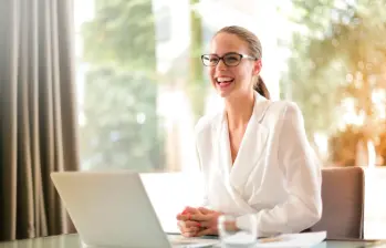 Brinsa, compañía detrás de Refisal y Blancox, busca talento en Medellín y Cajicá con oportunidades laborales estables. FOTO: GETTY