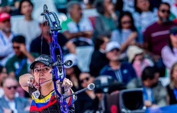 Sara López ganó la medalla de oro en arco compuesto. FOTO getty 