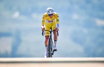 El ciclista esloveno Tadej Pogacar llegó a 20 victorias en el Tour de Francia en su carrera. Apenas tiene 26 años. FOTO: TOMADA DEL X DE @LeTour