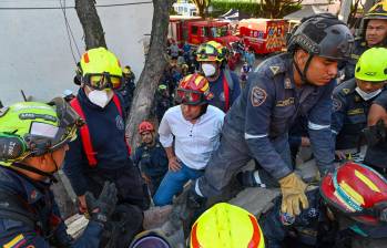 La Alcaldía convocó a detener vehículos, hacer sonar bocinas y usar prendas blancas en el homenaje hoy. FOTO: Alcaldía de Cali