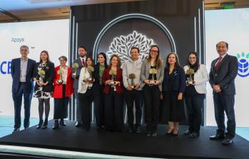 Ganadores de la segunda edición del Premio Innova Mayor. Foto: Cortesía. 